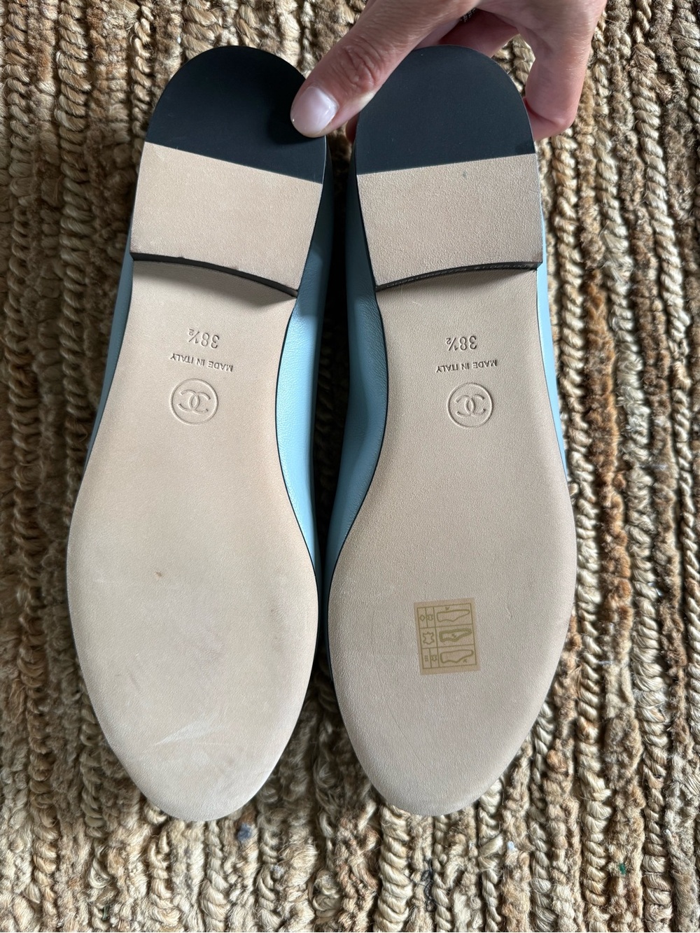 NIB Authentic CHANEL leather Light Blue and Black fabric Cap-Toe Ballet Flats - Picture 3 of 11
